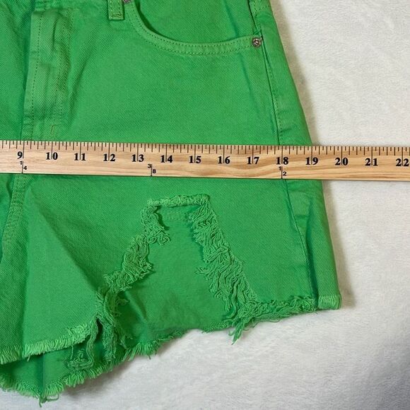 BDG Chewed A-Line Denim Short-NWT- Women 28 - Picture 3 of 6